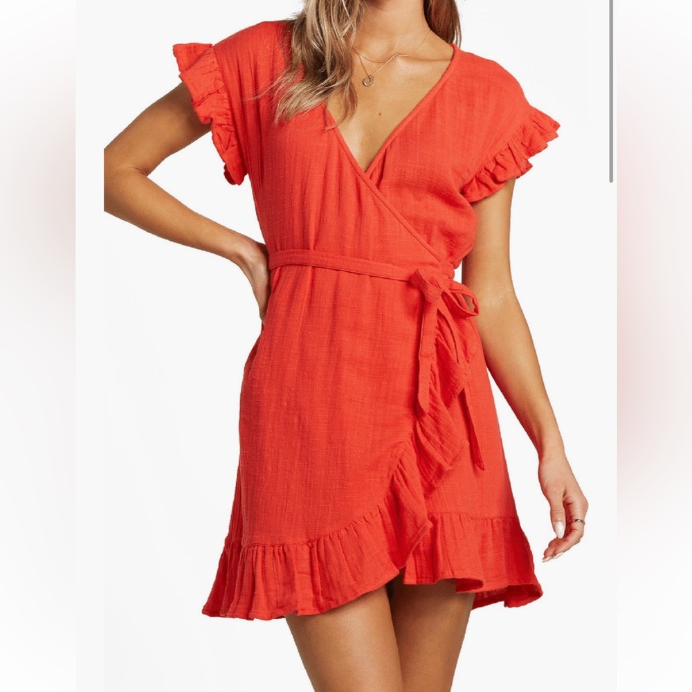 Billabong Wrap and Roll Dress with Ruffle Sleeves size M in Rad Red